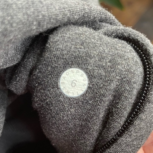 Lululemon Twisted & Tucked Long Sleeve Cowl Funnel Neck Sweatshirt Pullover - Picture 11 of 15